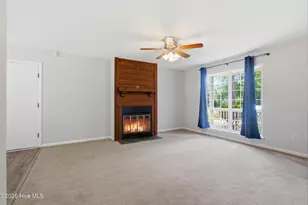 204 Rockledge Ct, Jacksonville, NC 28546 - Photo 6