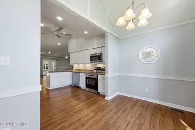 6207 Gondolier Drive, New Bern, NC 28560 - Photo 14