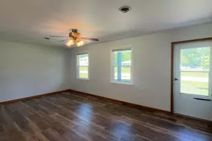 94 Vandergrift Dr, Jacksonville, NC 28540 - Photo 8