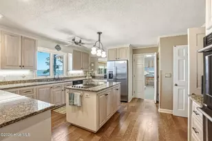 105 Magnolia Ct, Pine Knoll Shores, NC 28512 - Photo 14