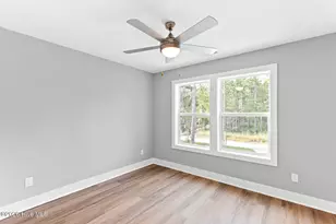 148 N High Point Rd, Boiling Spring Lakes, NC 28461 - Photo 16