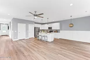 148 N High Point Rd, Boiling Spring Lakes, NC 28461 - Photo 8