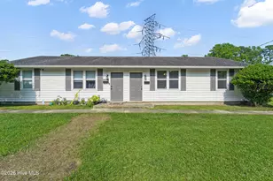1218 Davis St, Jacksonville, NC 28540 - Photo 2