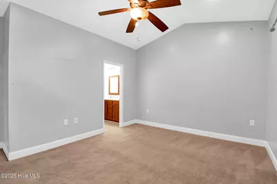 102 Conley Hills Drive, Richlands, NC 28574 - Photo 10