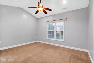 102 Conley Hills Drive, Richlands, NC 28574 - Photo 8
