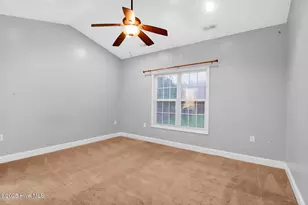 102 Conley Hills Dr, Richlands, NC 28574 - Photo 8