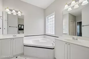 4001 Walkers Ct, Winterville, NC 28590 - Photo 10