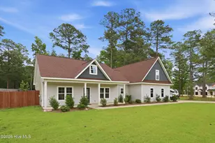 277 B and B Loop, Raeford, NC 28376 - Photo 2