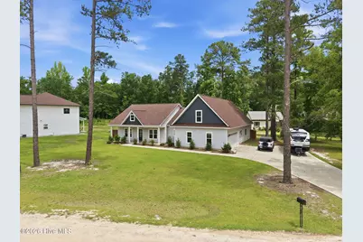 277 B and B Loop, Raeford, NC 28376 - Photo 4