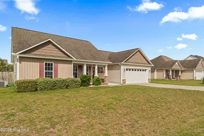 205 Long Neck Drive, Richlands, NC 28574 - Photo 2