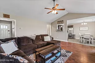 205 Long Neck Dr, Richlands, NC 28574 - Photo 6