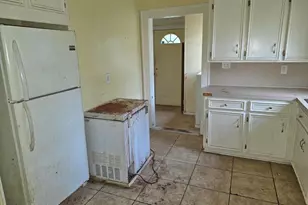 1011 E 6th St, Washington, NC 27889 - Photo 8