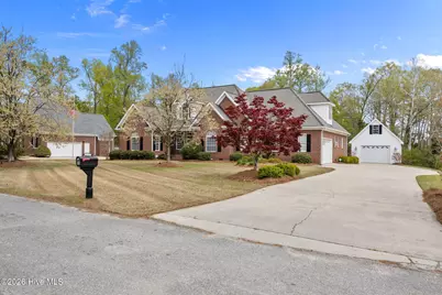 2094 Autumn Drive, Kinston, NC 28501 - Photo 4