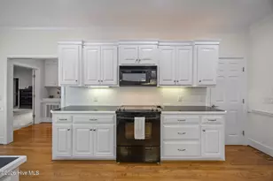 2094 Autumn Dr, Kinston, NC 28501 - Photo 14