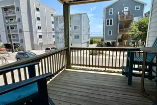 300 Carolina Beach Ave S, Carolina Beach, NC 28428 - Photo 4