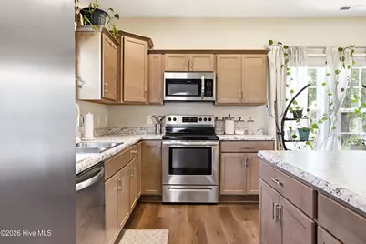203 Broadleaf Drive, Jacksonville, NC 28546 - Photo 2