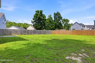 203 Broadleaf Dr, Jacksonville, NC 28546 - Photo 32
