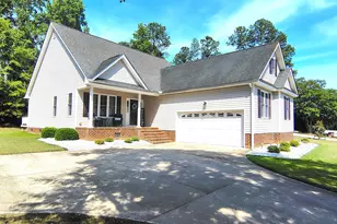 1804 Eastwood Ln, Rocky Mount, NC 27804 - Photo 2