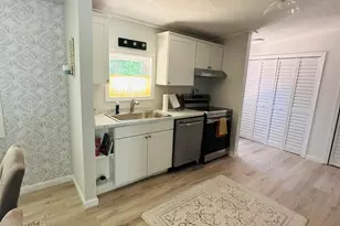 138 Simmons St, Trenton, NC 28585 - Photo 10