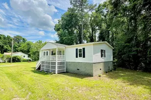 138 Simmons St, Trenton, NC 28585 - Photo 2