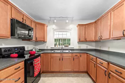 6 Laran Road, Jacksonville, NC 28540 - Photo 16