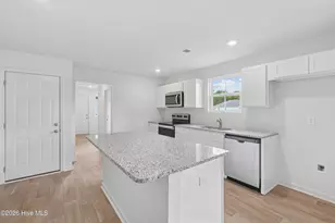 1010 Brooke Ridge Ln, Boiling Spring Lakes, NC 28461 - Photo 6