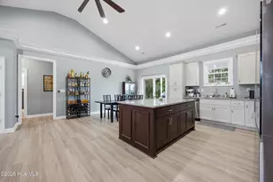 206 Pleasant Dr, Elizabeth City, NC 27909 - Photo 2