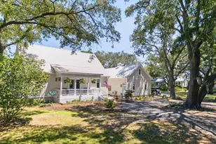 502 W Brown St, Southport, NC 28461 - Photo 64