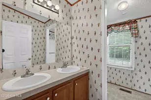 304 Washington Creek Dr, Willard, NC 28478 - Photo 26