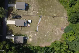704 Pinecrest St, Carthage, NC 28327 - Photo 14