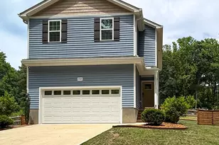 704 Pinecrest St, Carthage, NC 28327 - Photo 1