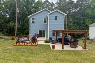 704 Pinecrest St, Carthage, NC 28327 - Photo 2