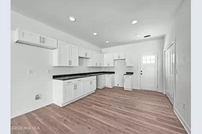 528 Mary Lou Lane SW, Supply, NC 28462 - Photo 4