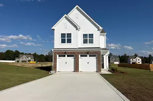 538 Midsummer St, Aberdeen, NC 28315 - Photo 6