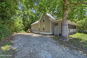 105 E Trent St, Trenton, NC 28585 - Photo 4