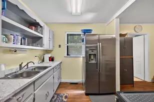 146 Lee St, Kenansville, NC 28349 - Photo 10