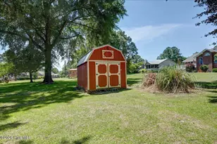 217 Pinewood Dr, New Bern, NC 28562 - Photo 52