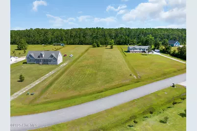 303 Mayflower Drive, Newport, NC 28570 - Photo 1