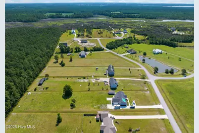 303 Mayflower Drive, Newport, NC 28570 - Photo 8