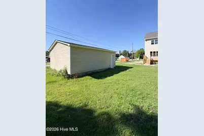 3300 Oaks Road, New Bern, NC 28560 - Photo 6