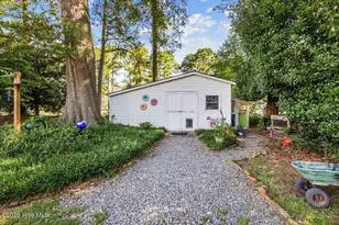 206 Ramblewood Dr, Mount Olive, NC 28365 - Photo 8
