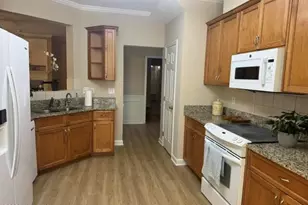 636 Surrey Ln, Martinez, GA 30907 - Photo 8