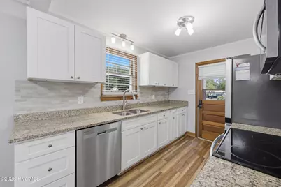 1813 Fearing Avenue, Elizabeth City, NC 27909 - Photo 4