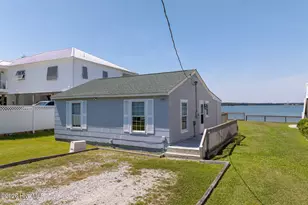 201 Riverside Dr, Sneads Ferry, NC 28460 - Photo 36