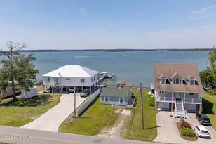 201 Riverside Dr, Sneads Ferry, NC 28460 - Photo 2