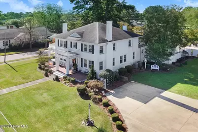 501 W Main Street, Mount Olive, NC 28365 - Photo 2