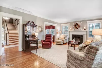 501 W Main Street, Mount Olive, NC 28365 - Photo 6