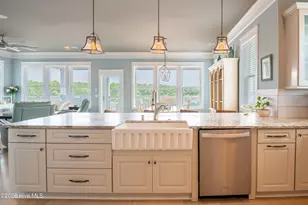 200 Annie Dr, Carolina Beach, NC 28428 - Photo 4