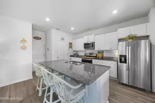 504 Airlie Vista Ln, Surf City, NC 28445 - Photo 10