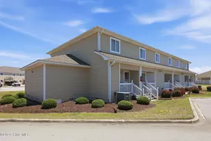 650 Cedar Point Blvd, Cedar Point, NC 28584 - Photo 2